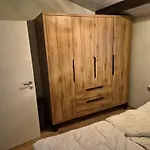 Freistehender Ferienbungalow Im Fachwerkstil 펜션 버헤브