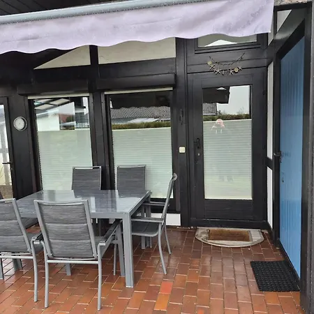 Freistehender Ferienbungalow Im Fachwerkstil Feriehus *
