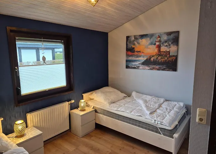 Freistehender Ferienbungalow Im Fachwerkstil * Burhave